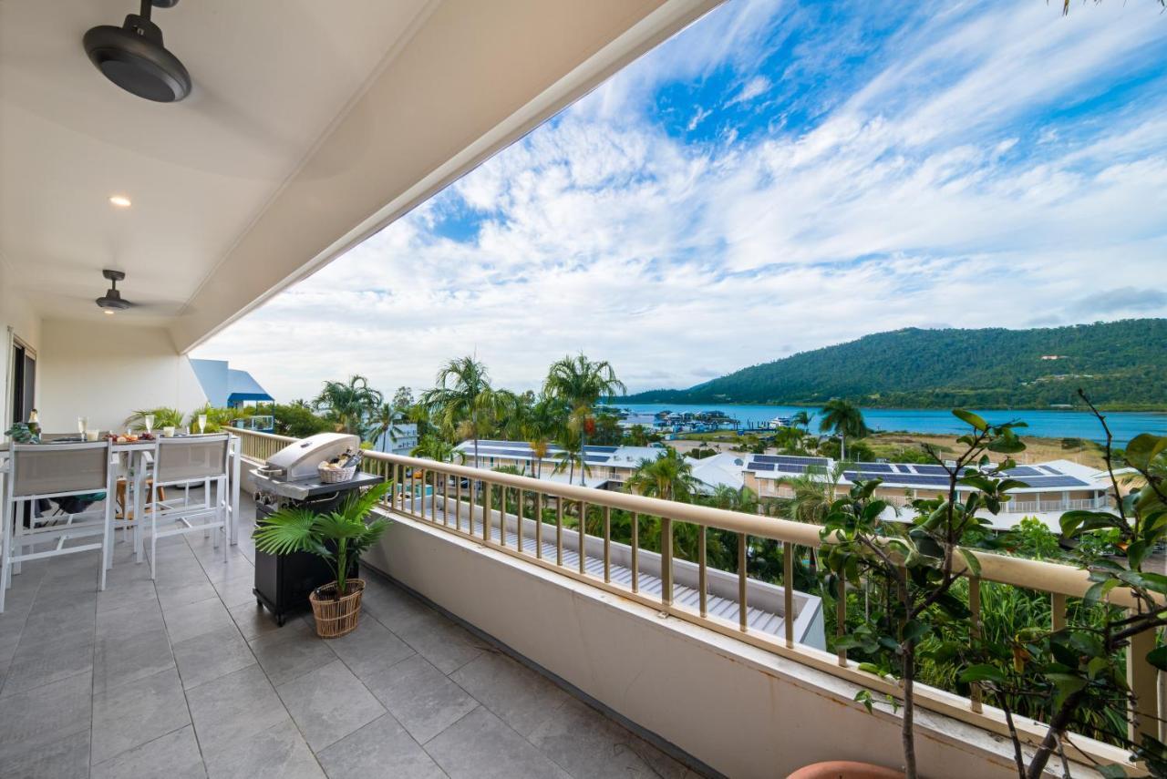 Eagles Nest On Airlie Apartment Airlie Beach Exterior foto